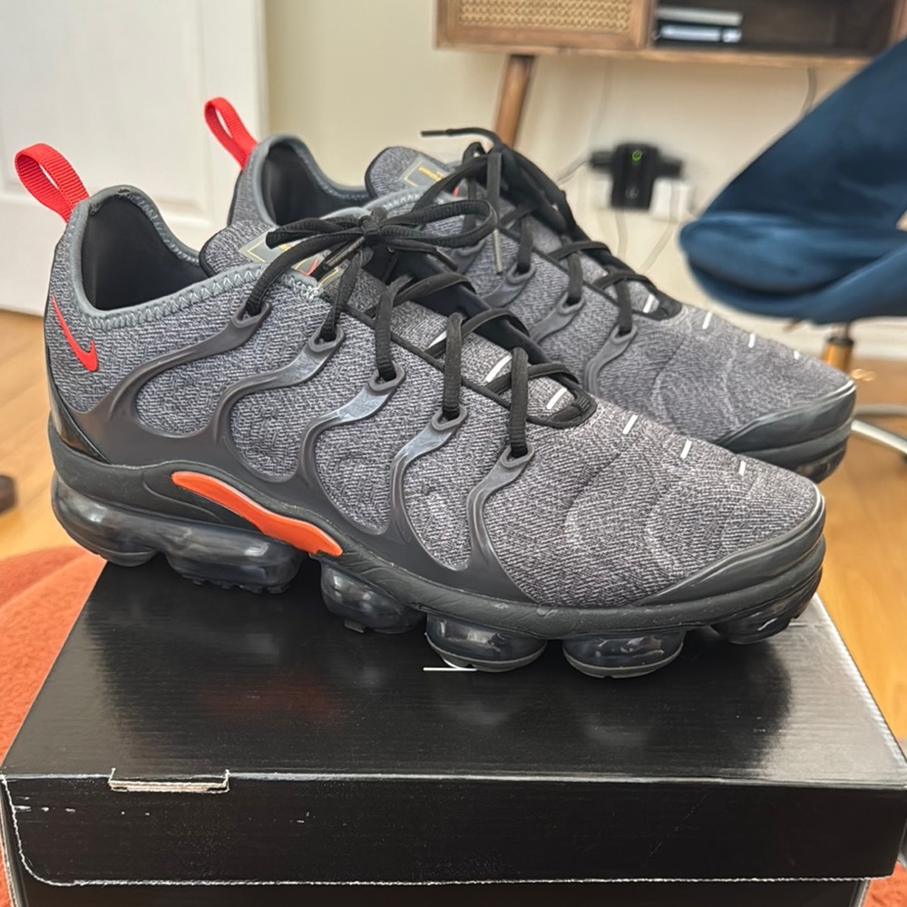 Nike Air Max Vapormax Plus Gray and Orange Sneakers Size 13